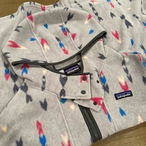 Patagonia Synchilla Poncho Sweater Wish Tails Big Craft Pink